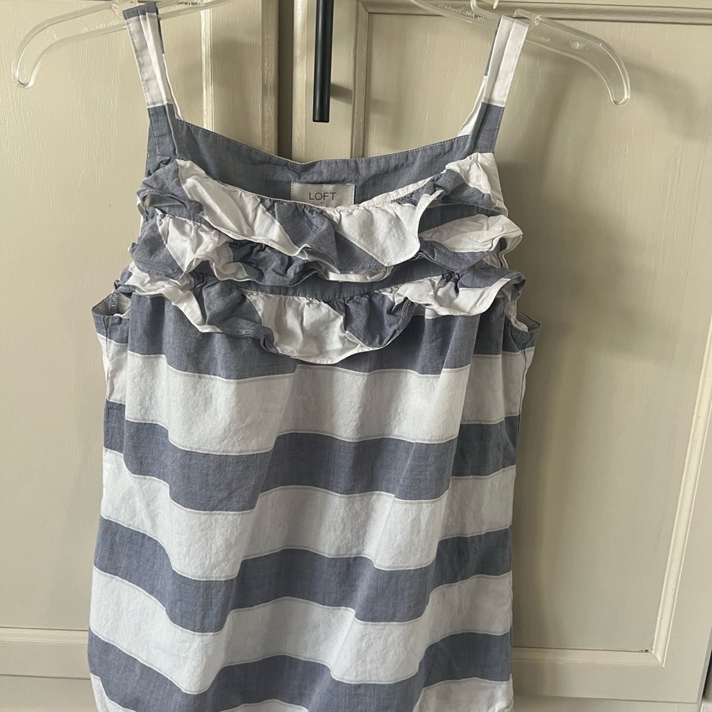 011 LOFT Tank Style Top - Picture 2 of 8